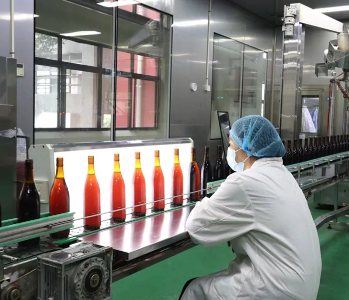 The intelligent production line of the Alar Brewery is operating efficiently The intelligent production line of the Alar Brewery is operating efficiently